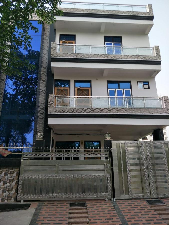 Surabhi Garden Inn Lucknow Eksteriør bilde