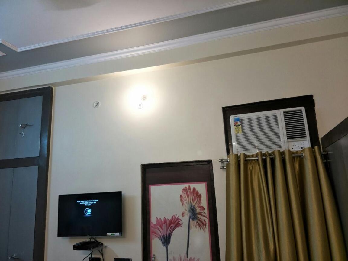 Surabhi Garden Inn Lucknow Eksteriør bilde